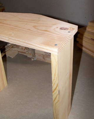 Fastening the Sides of the Warre Hive Roof